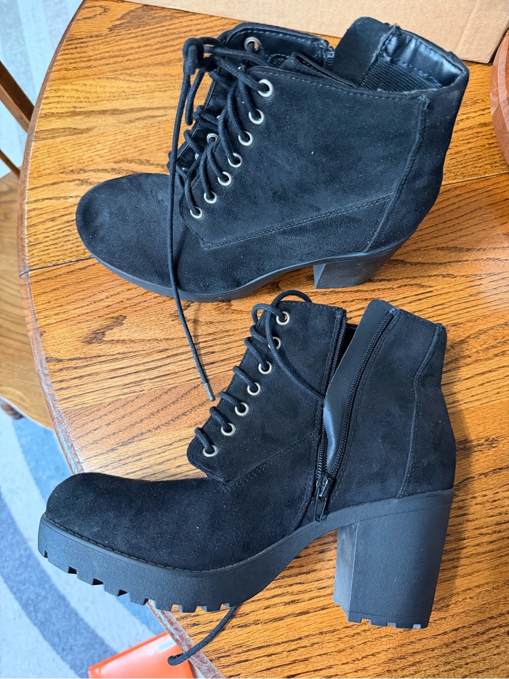 Women's Black Lace-Up Chunky Heel Ankle Boots